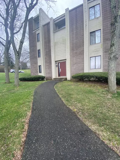 279 Burgundy Hill Ln #279, Middletown, CT 06457