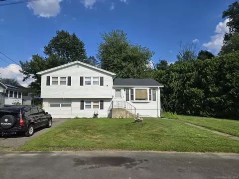110 Harland Ave, Waterbury, CT 06705