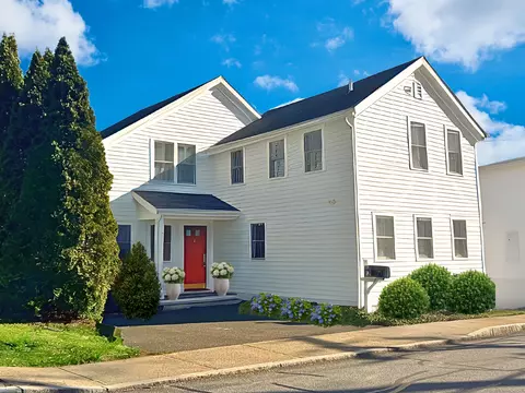 132 Seminary St, New Canaan, CT 06840