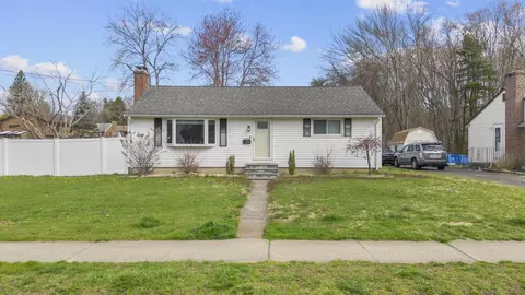 104 Superior Ave, Newington, CT 06111