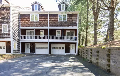 80 Songbird Ln, Farmington, CT 06032