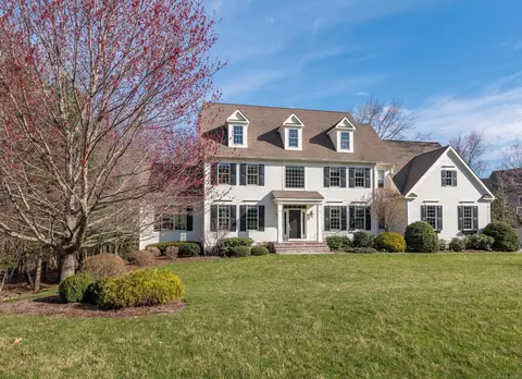 15 Bart Dr, Canton, CT 06019