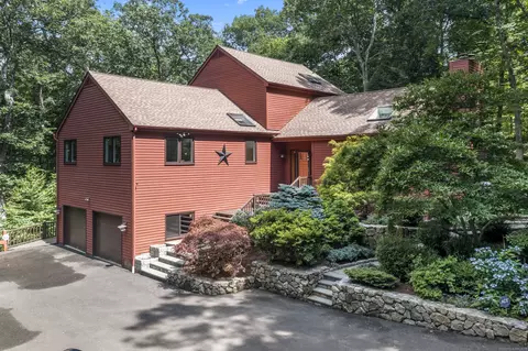 887 Bullet Hill Rd, Southbury, CT 06488