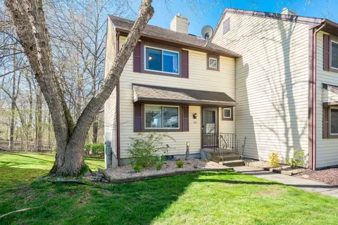 132 Salem Dr #132, Cromwell, CT 06416