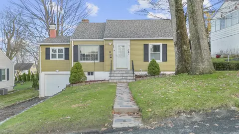46 Corona Dr, Waterbury, CT 06708