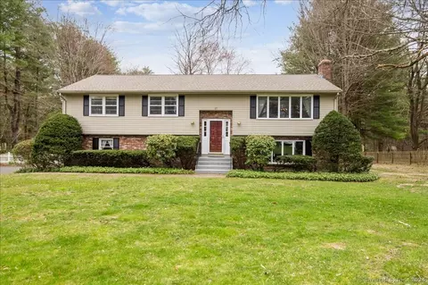 37 Helena Rd, Avon, CT 06001