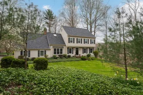 40 Overbrook Rd, Madison, CT 06443