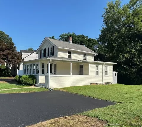 77 Grand St, Seymour, CT 06483