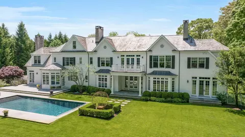 378 Brookside Rd, Darien, CT 06820
