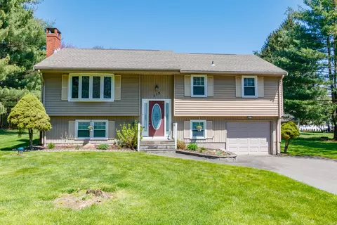 113 Juniper Rd, Southington, CT 06489