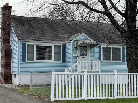 5 Richelieu St, Norwalk, CT 06850