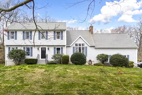 44 Coventry Way, Guilford, CT 06437