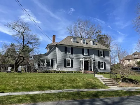 35 Stratford Rd, West Hartford, CT 06117