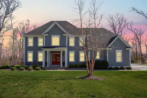 82 W Ledge, Burlington, CT 06013