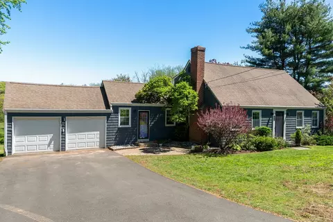 204 Duncaster Rd, Bloomfield, CT 06002