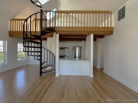 65 Cherry St #R1, Milford, CT 06460