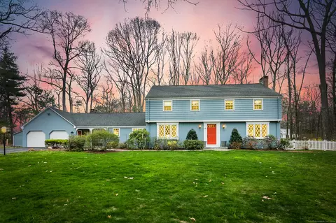 15 Sunset Hill Rd, Simsbury, CT 06070