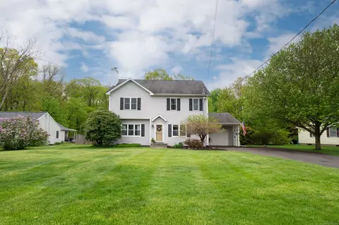 7 Dixon Rd, Danbury, CT 06811