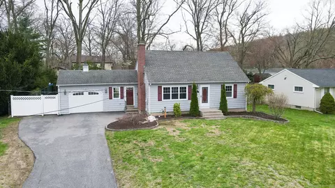 28 Arlene Dr, Bristol, CT 06010