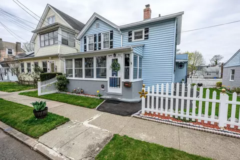 84 Alstrum St, Hamden, CT 06514
