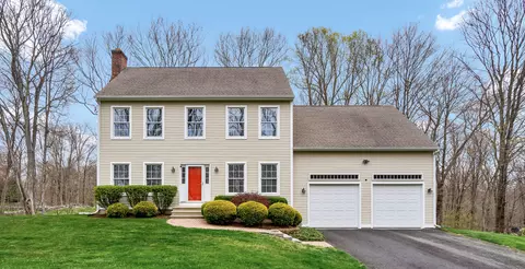 33 Wells Wood Rd, Columbia, CT 06237