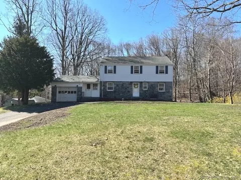 87 Kilmartin Ave, Wolcott, CT 06716
