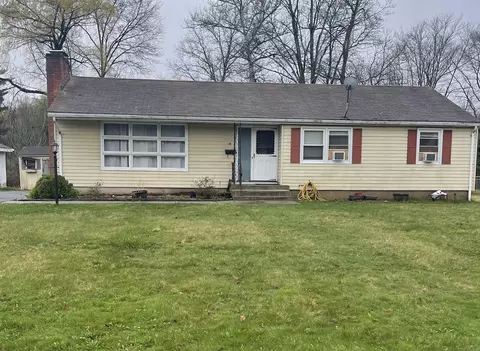 28 Norman Dr, Bloomfield, CT 06002