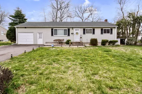 55 Janet Dr, East Hartford, CT 06118