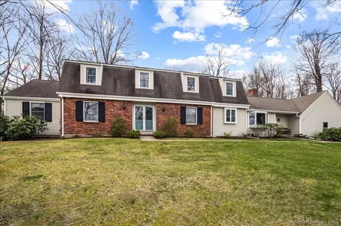 332 Westmont St, West Hartford, CT 06117