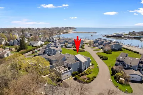 4 Oyster Landing Rd #4, Milford, CT 06460