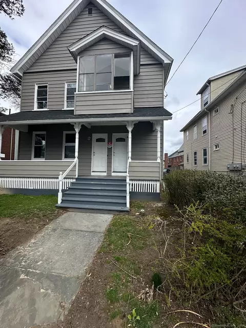 16-18 Heath St, Hartford, CT 06106
