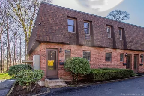 27 Burgoyne St #A, West Hartford, CT 06110