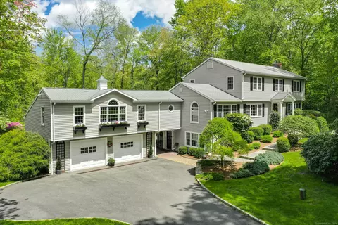 142 Rocky Brook Rd, New Canaan, CT 06840