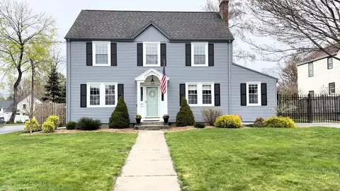 44 Castlewood Rd, West Hartford, CT 06107