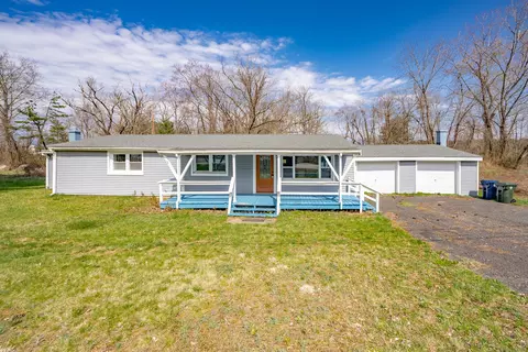 26 Baker Rd, Windham, CT 06256