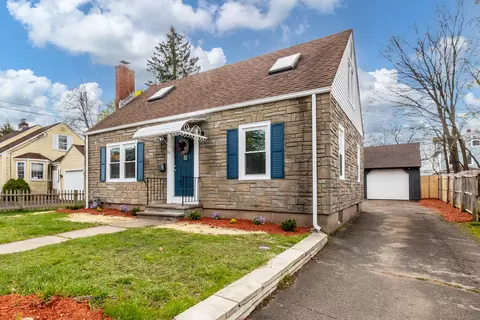 16 Ann St, Manchester, CT 06040