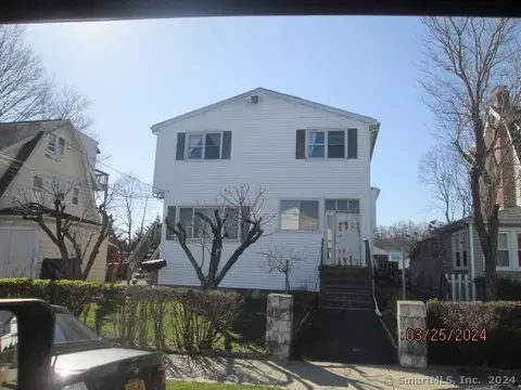 12 Elm Tree Pl, Stamford, CT 06906