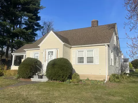 380 N Elm St, Wallingford, CT 06492