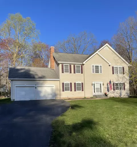 940 Ward Ln, Cheshire, CT 06410