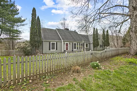 35 Fuller Rd, Barkhamsted, CT 06063
