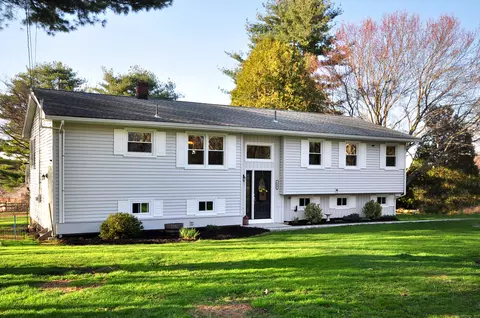 294 Ledgewood Rd, Watertown, CT 06795