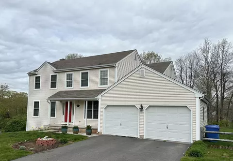 113 Scenic View Dr, Middletown, CT 06457