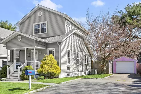108 Churchill St, Fairfield, CT 06824
