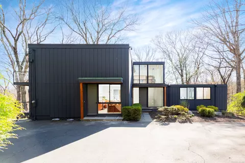 4 Humble Ln, Weston, CT 06883