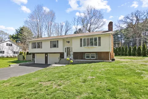 6 Great Pond Rd, Simsbury, CT 06070