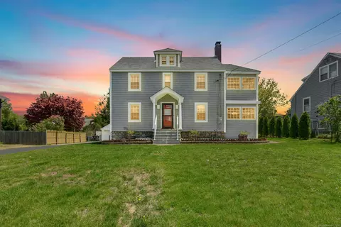 349 S Main St, Seymour, CT 06483