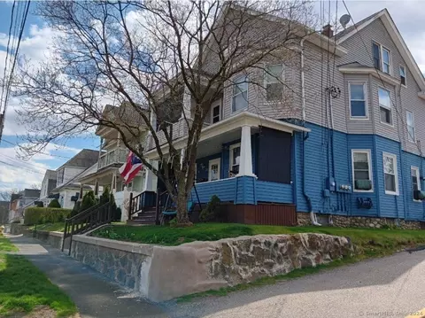 24 Nelson Ave, Waterbury, CT 06705