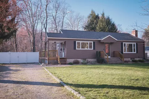 37 Canton Rd, Granby, CT 06035