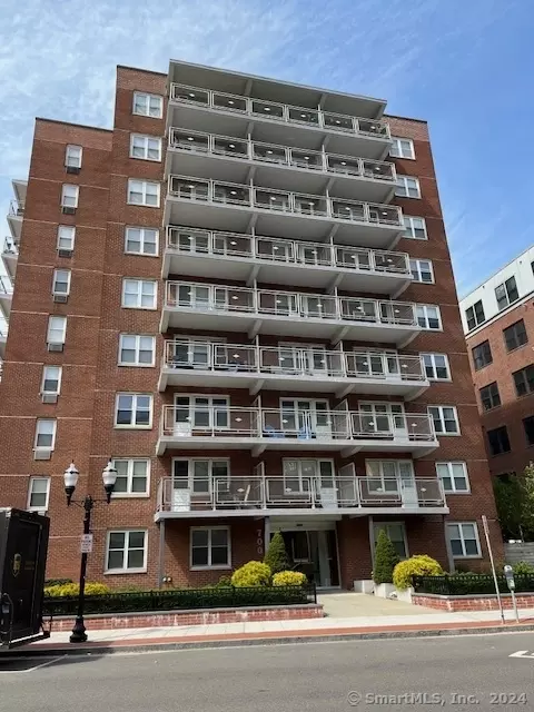 700 Summer St #1N, Stamford, CT 06901