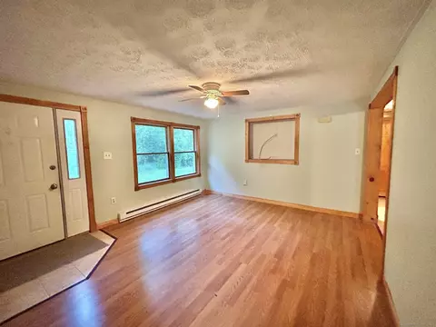 108 S Chestnut St, Plainfield, CT 06374